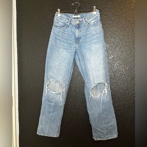 Levi's Women’s ‘94 Baggy Distressed Straight leg Medium Wash Jeans W28 L31